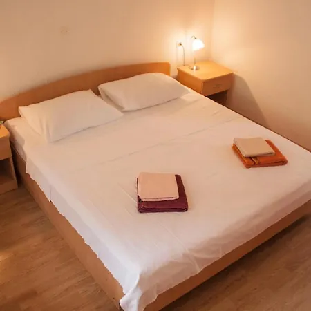 Ferienwohnung Fuer 4 Personen Ca 35 Qm In Lumbarda, Dalmatien Sueddalmatien - B56219 *